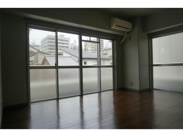  東海道本線<琵琶湖線・JR京都線>/大津駅 徒歩13分 3階 築38年