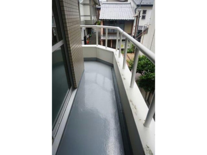  東海道本線<琵琶湖線・JR京都線>/大津駅 徒歩13分 3階 築38年