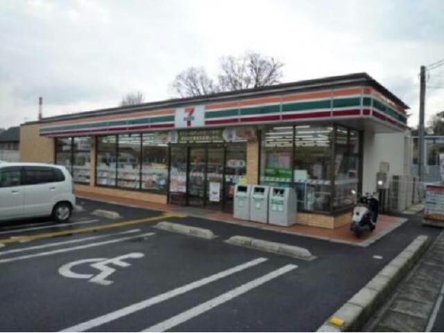 セブンイレブン大津美崎町店(コンビニ)まで514m 東海道本線<琵琶湖線・JR京都線>/石山駅 徒歩11分 4階 築19年