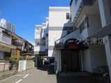 シャルル大津