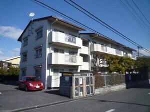 マンション平津