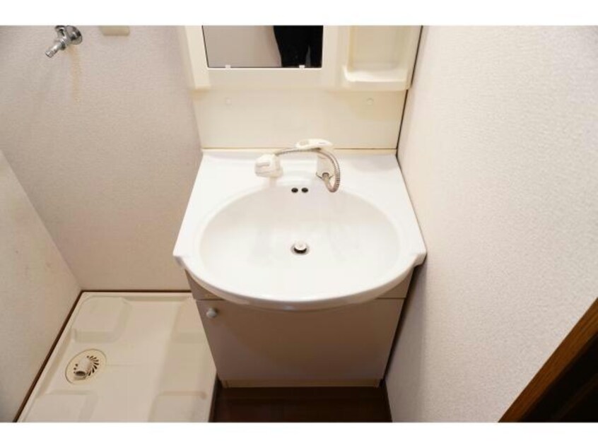  東海道本線<琵琶湖線・JR京都線>/大津駅 徒歩14分 1-2階 築23年