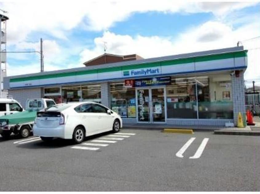 ファミリーマート大将軍一丁目店(コンビニ)まで432m クレール弐番館