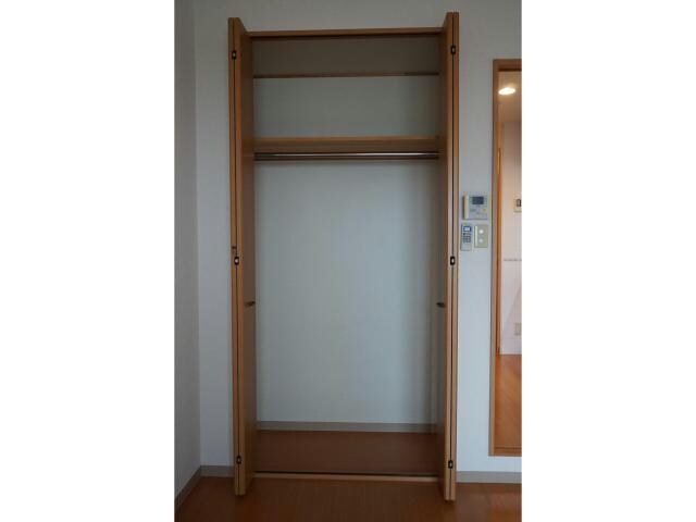  エリーフラッツ京町