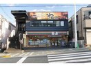 セブンイレブン大津石山駅前店(コンビニ)まで605m 東海道本線<琵琶湖線・JR京都線>/石山駅 徒歩10分 4階 築43年