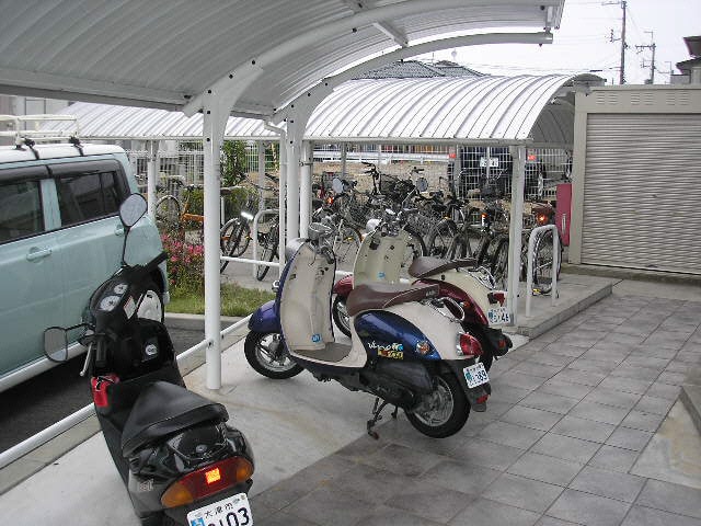  東海道本線<琵琶湖線・JR京都線>/瀬田駅 バス8分朝倉下車:停歩3分 3階 築18年