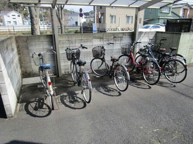  東海道本線<琵琶湖線・JR京都線>/石山駅 バス15分石山団地口下車:停歩3分 2階 築35年