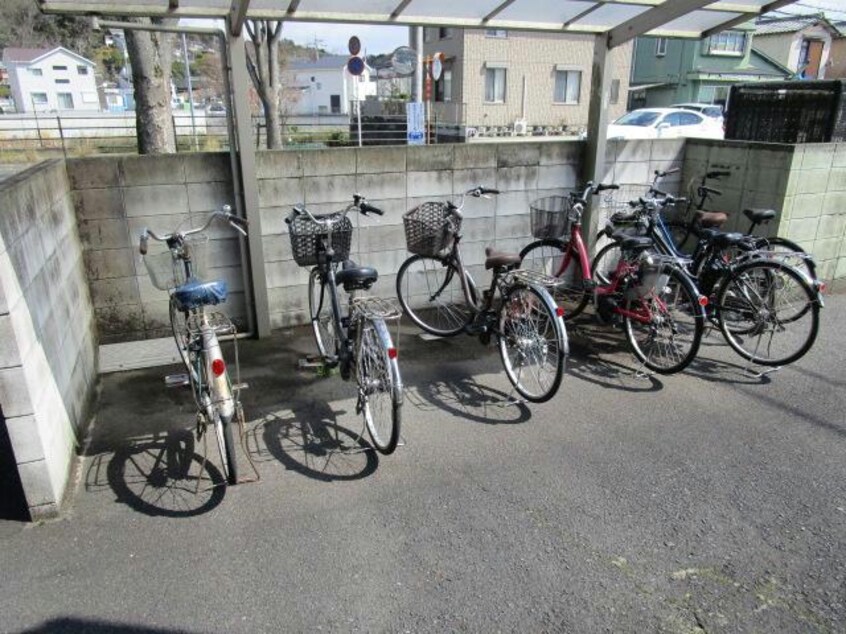  東海道本線<琵琶湖線・JR京都線>/石山駅 バス15分石山団地口下車:停歩3分 2階 築35年