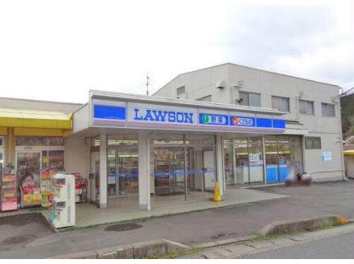 ローソン藤尾小金塚店(コンビニ)まで729m 東海道本線<琵琶湖線・JR京都線>/山科駅 徒歩29分 2階 築28年