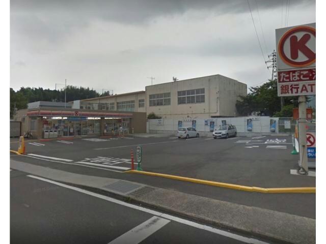 ファミリーマート大津石山寺南店(コンビニ)まで262m ユーメイン
