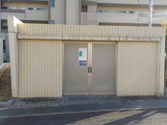  東海道本線<琵琶湖線・JR京都線>/石山駅 徒歩9分 1階 築16年