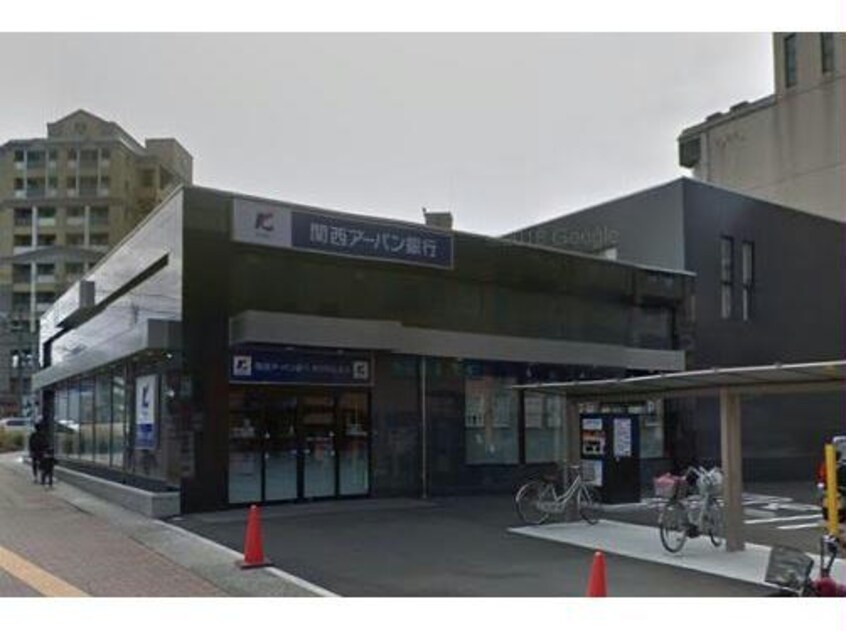 関西アーバン銀行瀬田駅前支店(銀行)まで166m 萱野ビル