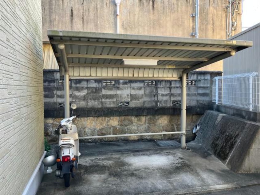  東海道本線<琵琶湖線・JR京都線>/石山駅 バス20分北千町下車:停歩7分 1階 築14年