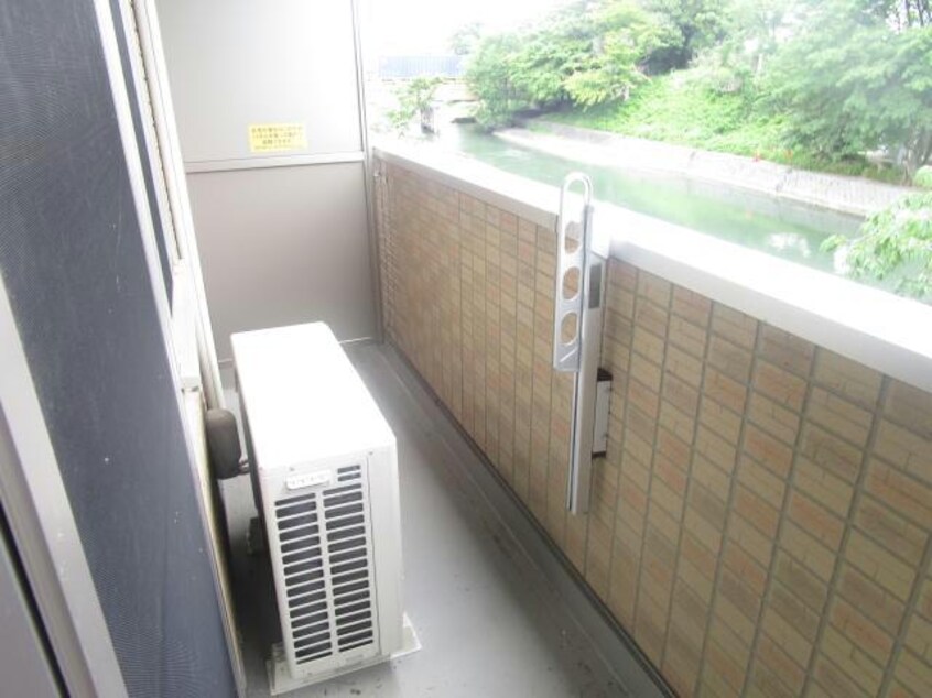  東海道本線<琵琶湖線・JR京都線>/石山駅 徒歩15分 1階 築12年