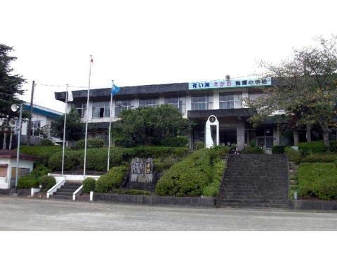 大津市立南郷小学校(小学校)まで1887m 東海道本線<琵琶湖線・JR京都線>/石山駅 バス15分稲津北口下車:停歩3分 1階 築11年