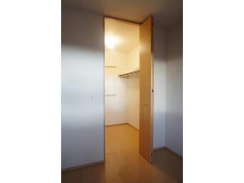  エスペランサ萱野