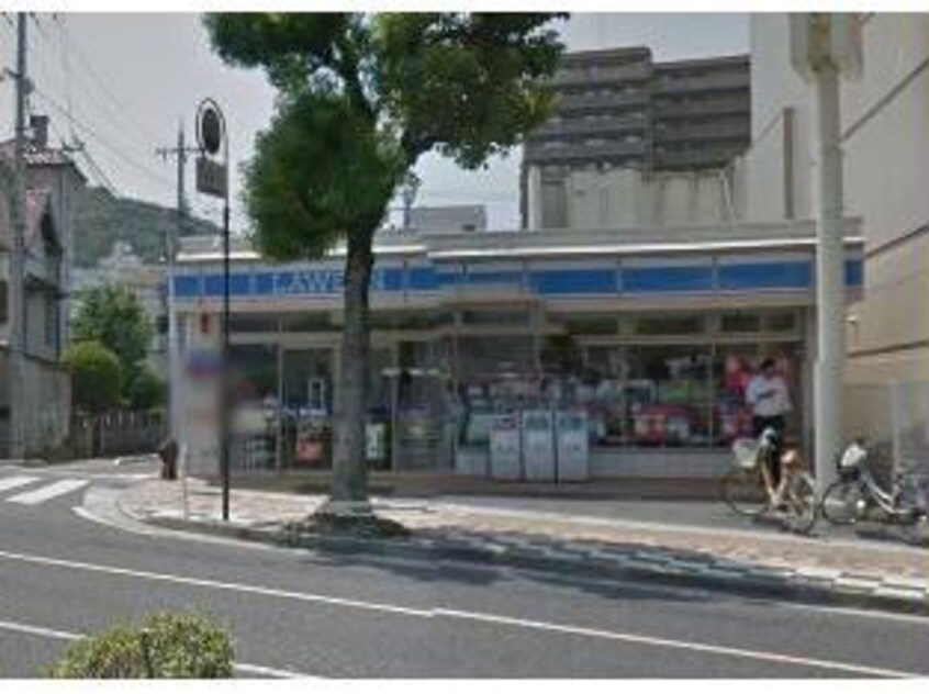 ローソン大津駅前店(コンビニ)まで278m 東海道本線<琵琶湖線・JR京都線>/大津駅 徒歩10分 7階 築11年