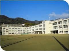 大津市立志賀小学校(小学校)まで1457m Bellezza大津京