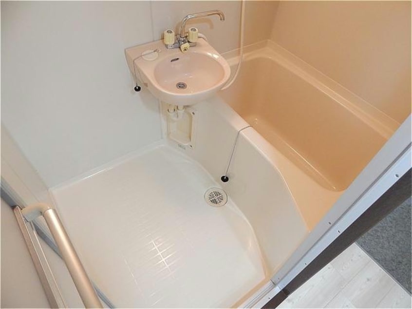  東海道本線<琵琶湖線・JR京都線>/瀬田駅 徒歩6分 5階 築28年