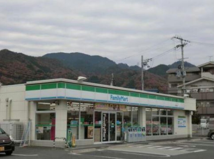 ファミリーマート大津高砂店(コンビニ)まで291m 湖西線/唐崎駅 徒歩23分 1-2階 築57年