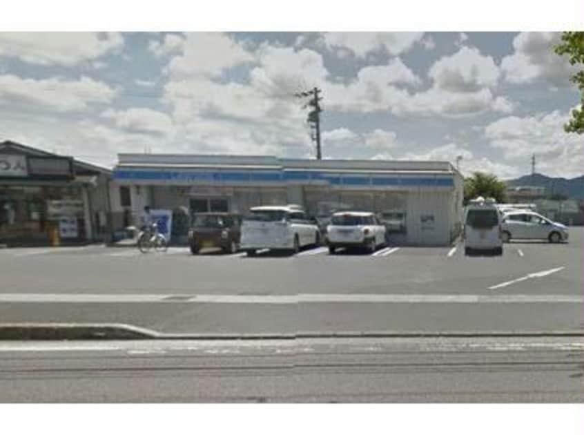 ローソン大津一里山店(コンビニ)まで470m スクエアコート一里山ウエスト