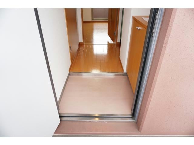  エルミナフラット御殿浜