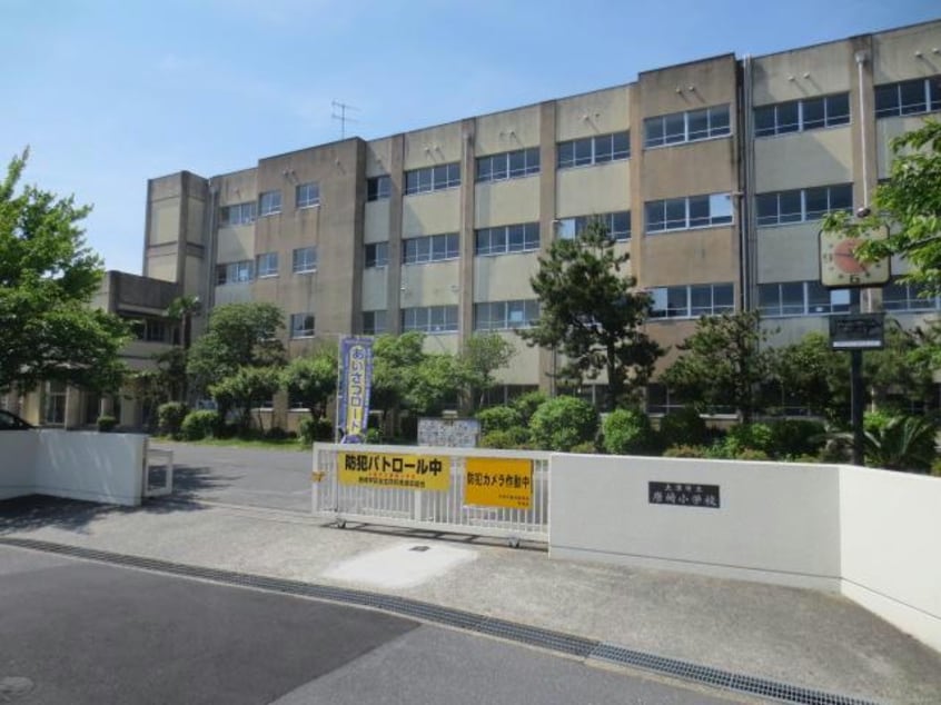 大津市立唐崎小学校(小学校)まで453m 湖西線/唐崎駅 徒歩8分 1階 築49年