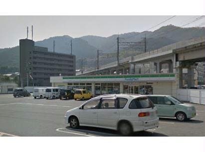 ファミリーマート皇子が丘公園前店(コンビニ)まで1251m COVO