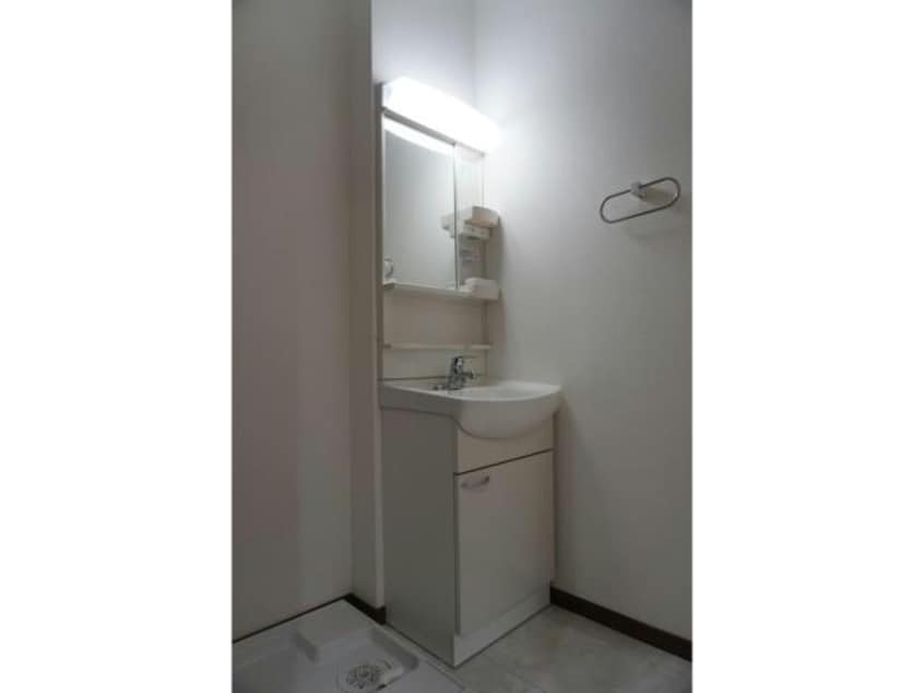  東海道本線<琵琶湖線・JR京都線>/瀬田駅 徒歩6分 1-2階 築4年