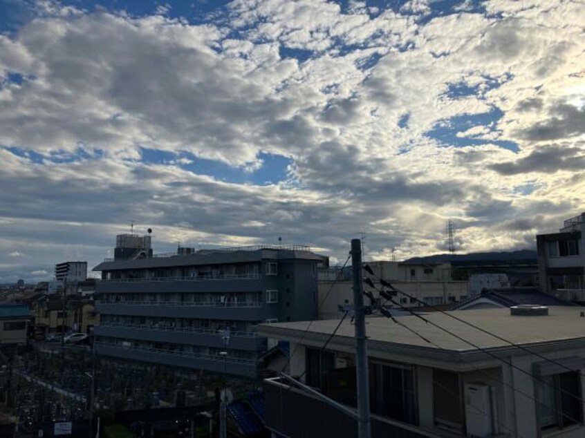  東海道本線<琵琶湖線・JR京都線>/西大路駅 徒歩28分 4階 築31年
