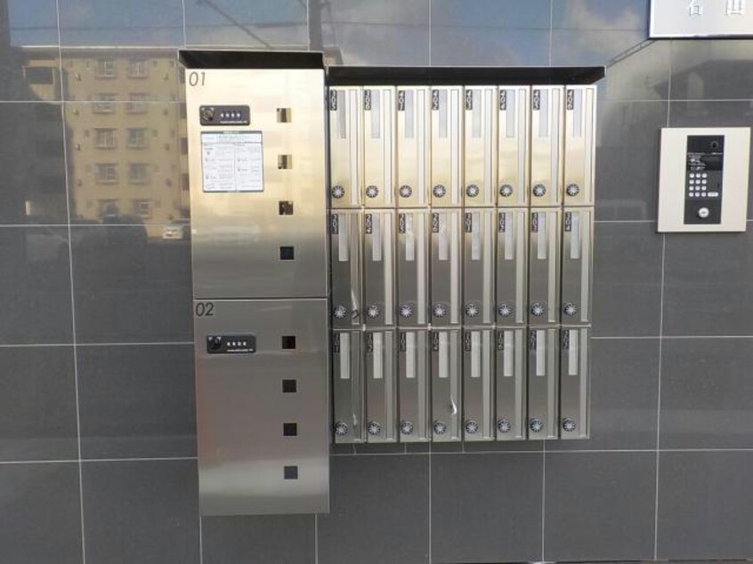  アークリード石山