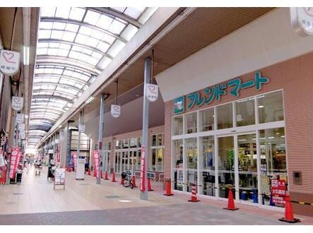フレンドマート大津なかまち店(スーパー)まで337m 東海道本線<琵琶湖線・JR京都線>/大津駅 徒歩20分 2階 築44年