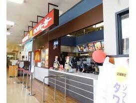 マクドナルド追分フレンドマート店(その他飲食（ファミレスなど）)まで423m Palais　Poire
