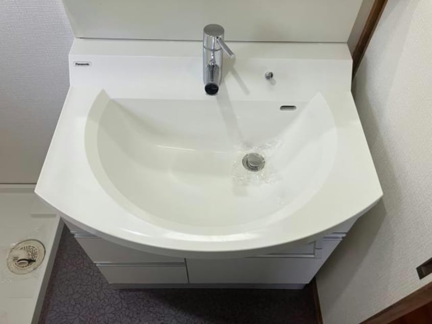  南郷4丁目貸家（38-20）