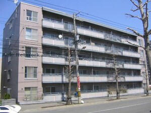ドムス３３