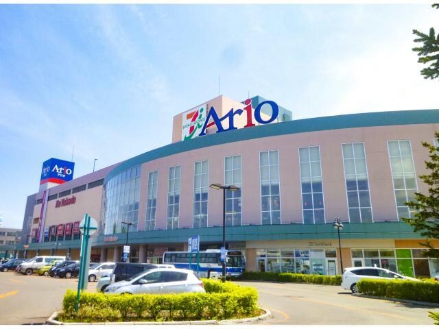 ジーユーアリオ札幌店(ショッピングセンター/アウトレットモール)まで1325m イーストタウン１３