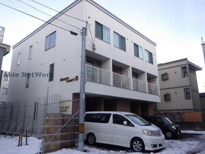 メニーズコート本町タウンB
