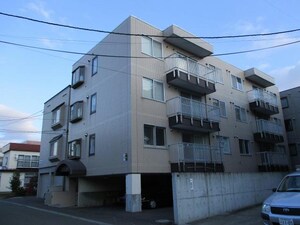 メゾン元町（北25東16）