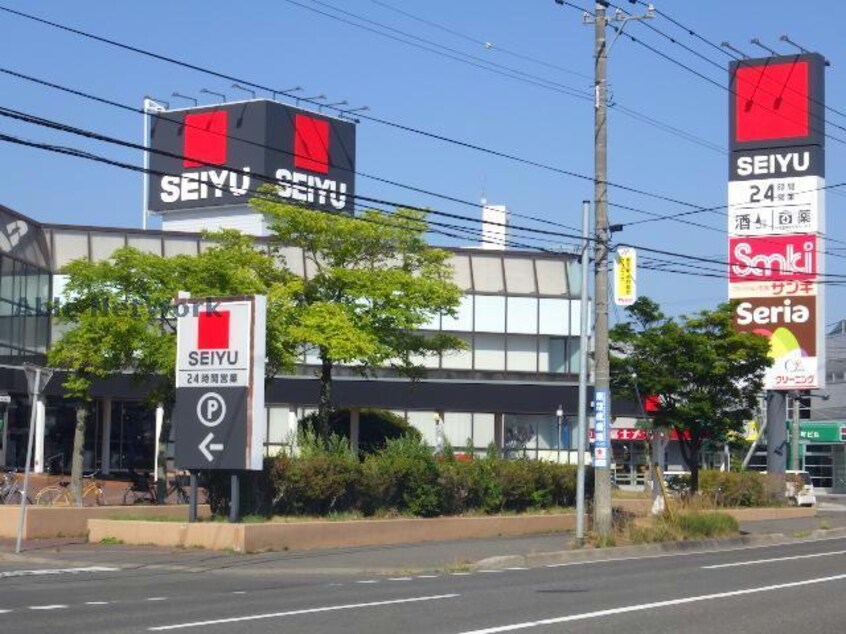 西友元町北二十四条店(スーパー)まで421m ファクター元町