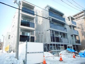 ガレ・ド・ロータス
