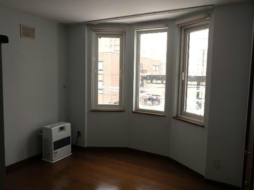  アルファルーセント