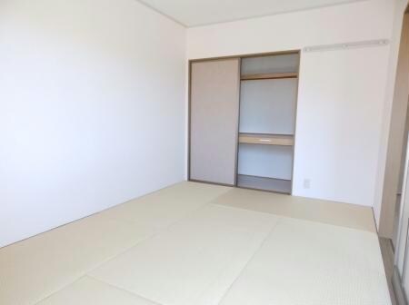  ディアコート湖山