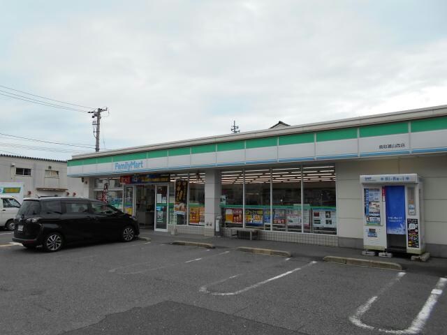 ファミリーマート鳥取湖山西店(コンビニ)まで880m ブレインマイライフⅡＢ棟