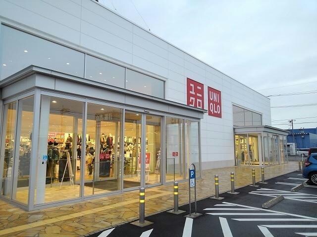 ユニクロ鳥取千代水店(ショッピングセンター/アウトレットモール)まで734m コペル南安長