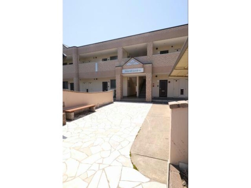  フローリッシュ　ガーデンズ