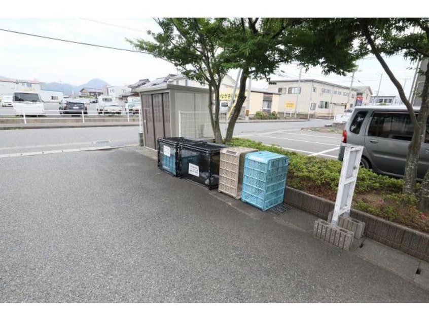  ウェアーハウスA