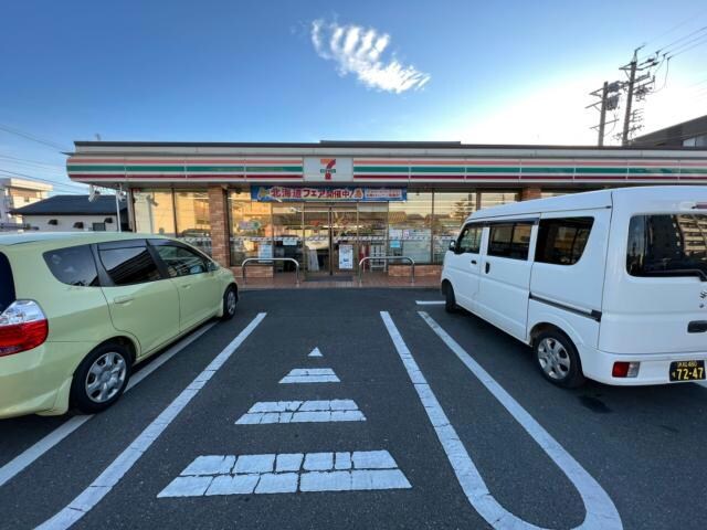 セブンイレブン浜松和地山2丁目店(コンビニ)まで721m フォンスオストレア住吉