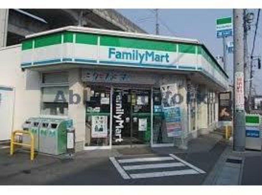 ファミリーマート岐阜松鴻町店(コンビニ)まで551m HOUSE610