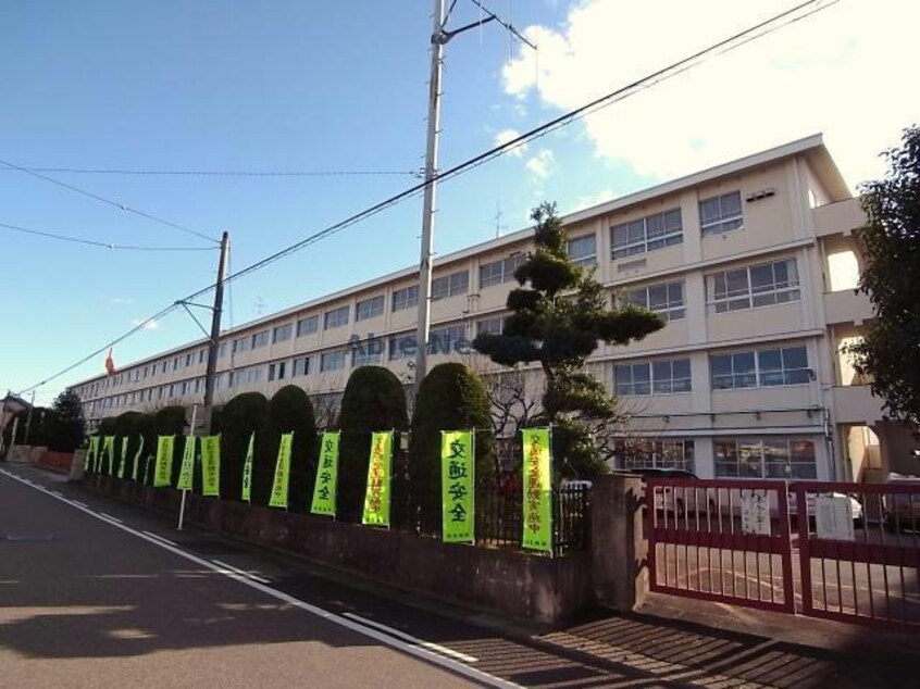 岐阜県立加納高校(高等学校/高等専門学校)まで949m サテライト立花