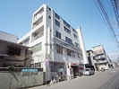 クレストの外観